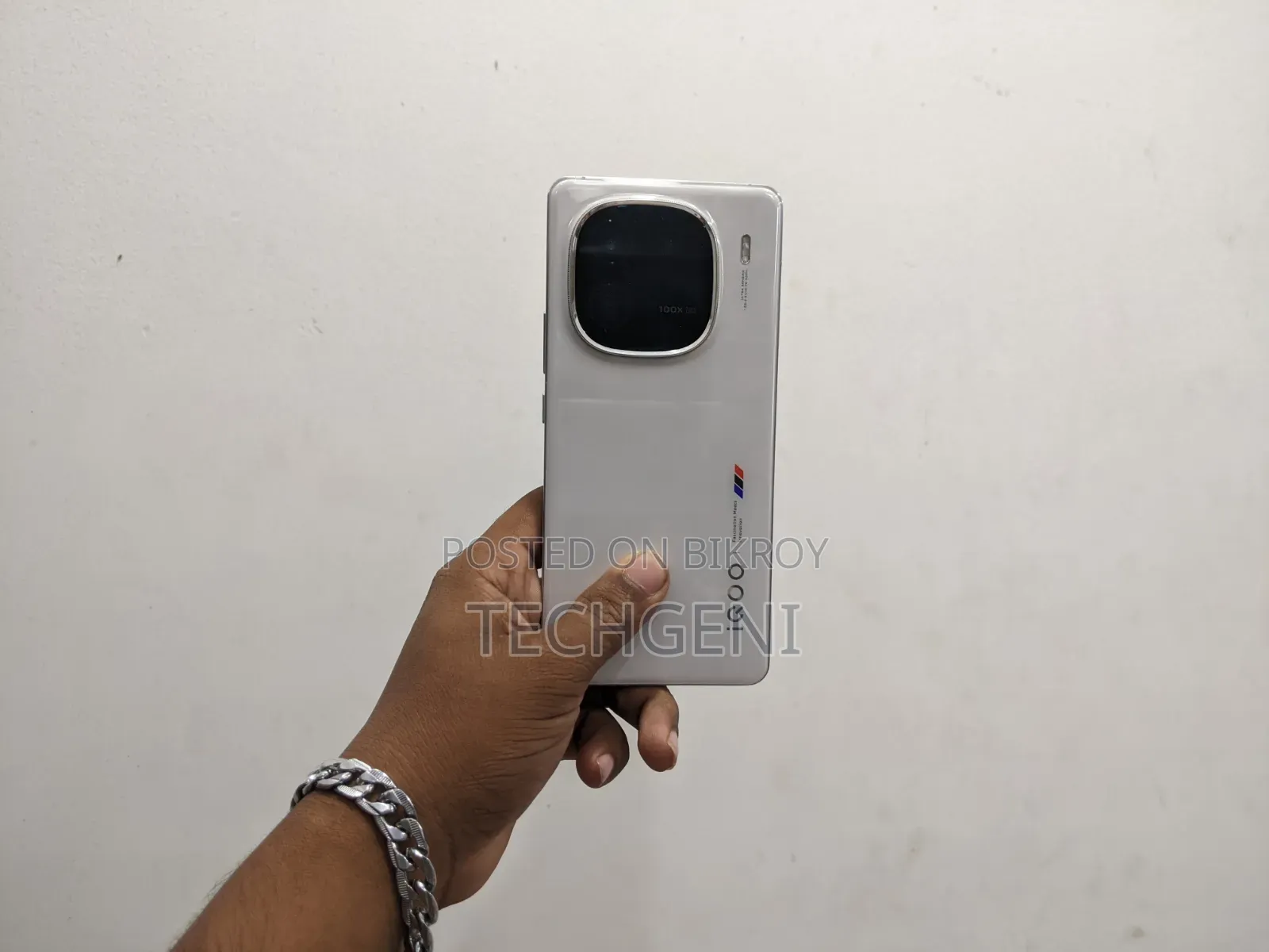iQOO 12 512 GB Silver