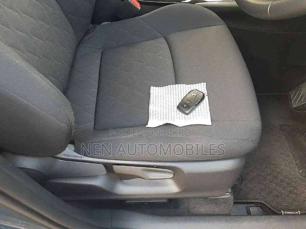 Toyota Corolla Cross 2024 Gray