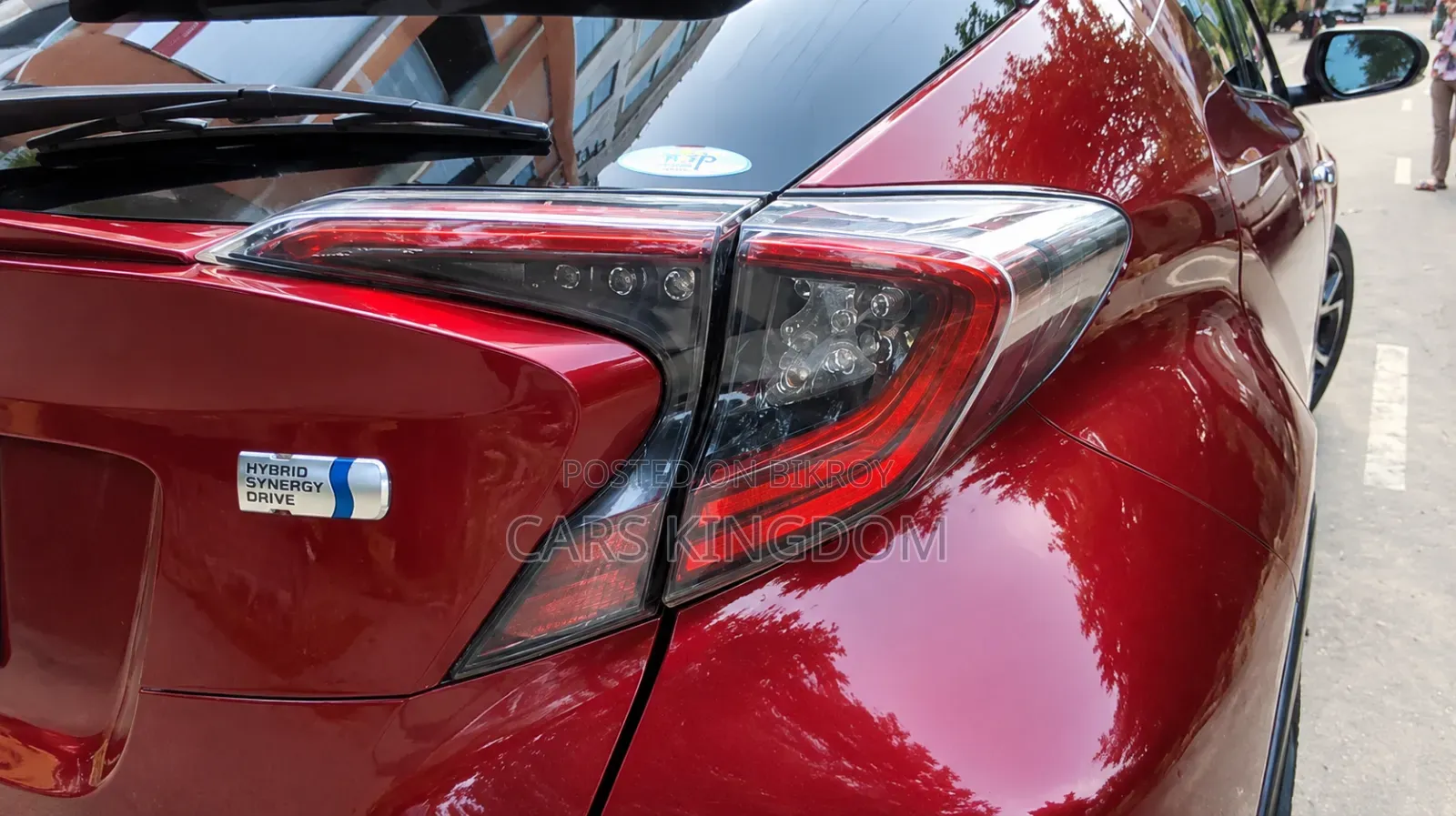 Toyota C-HR XLE FWD Sport Utility (2.0L 4cyl 2AM) 2018 Maroon