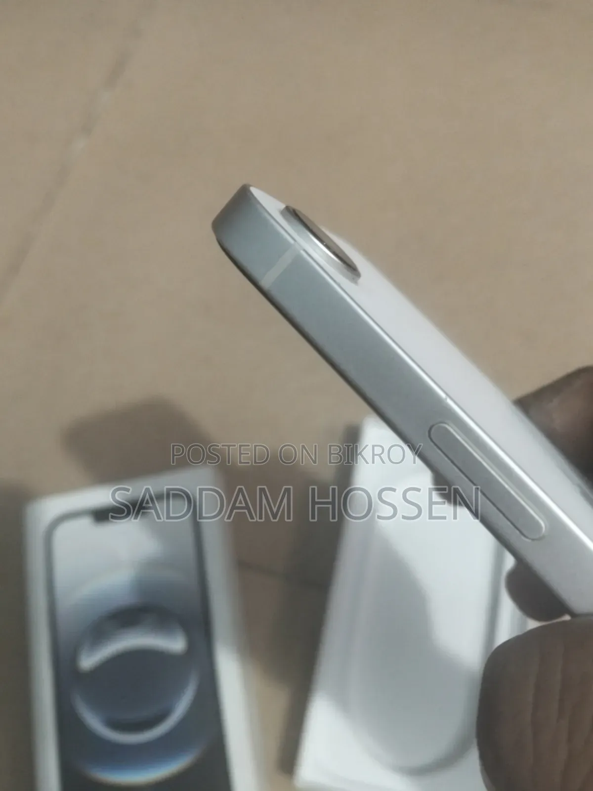 Apple iPhone 16e 128 GB White