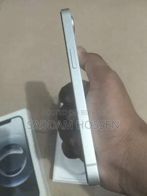 Apple iPhone 16e 128 GB White