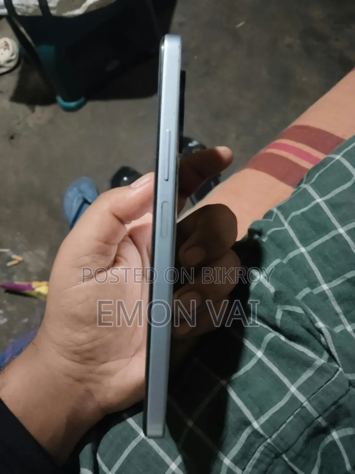ইনফিনিক্স নোট ১২ ১২৮ জিবি হোয়াইট
