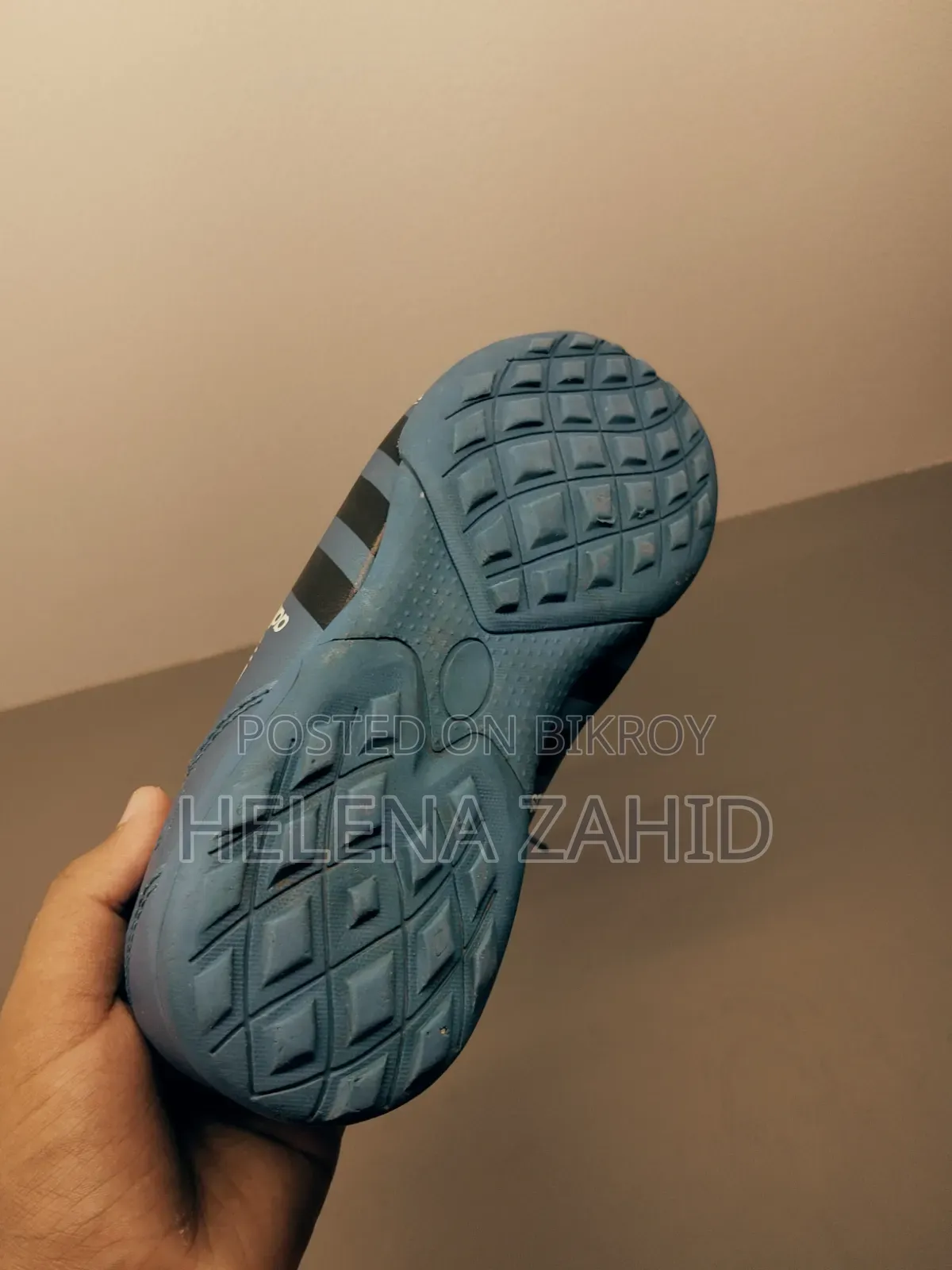 অ্যাডিডাস ফুটবল টার্ফ বুটস