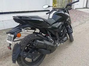 TVS Apache RTR 160 4V 2024 Black