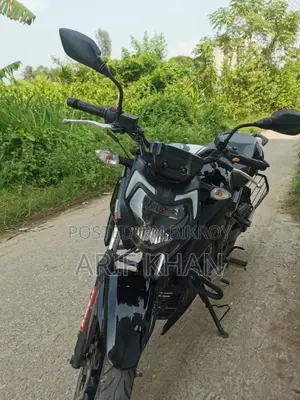 টিভিএস আপাচে আরটিআর ১৬০ ৪ভি ২০২৪ ব্ল্যাক
