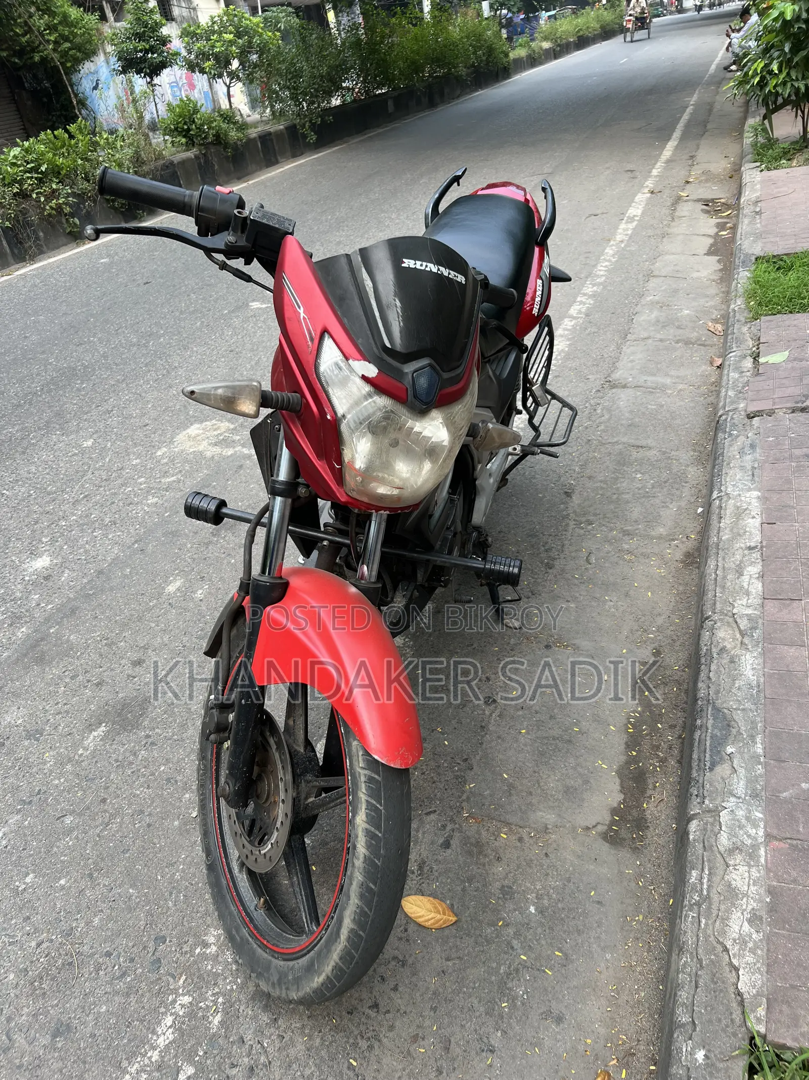রানার টার্বো ভি২ ২০২২ লাল