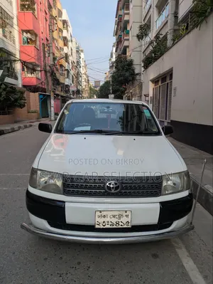 টয়োটা প্রবাক্স ২০০৪ সাদা