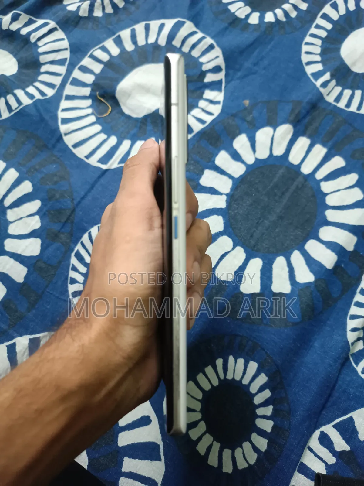 iQOO ২৫৬ জিবি সাদা