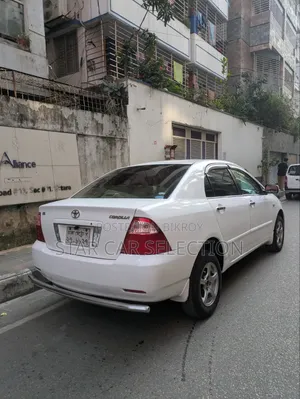 Toyota Corolla 2004 White
