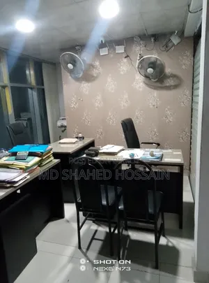 An experienced manager is required