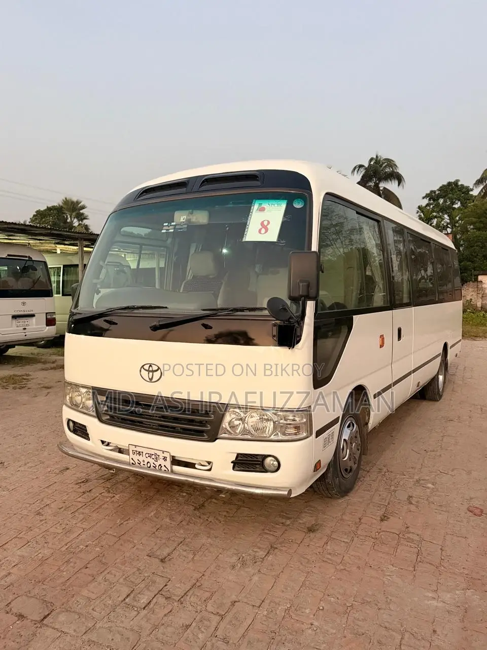 টয়োটা কোস্টার ২০১৬ হোয়াইট
