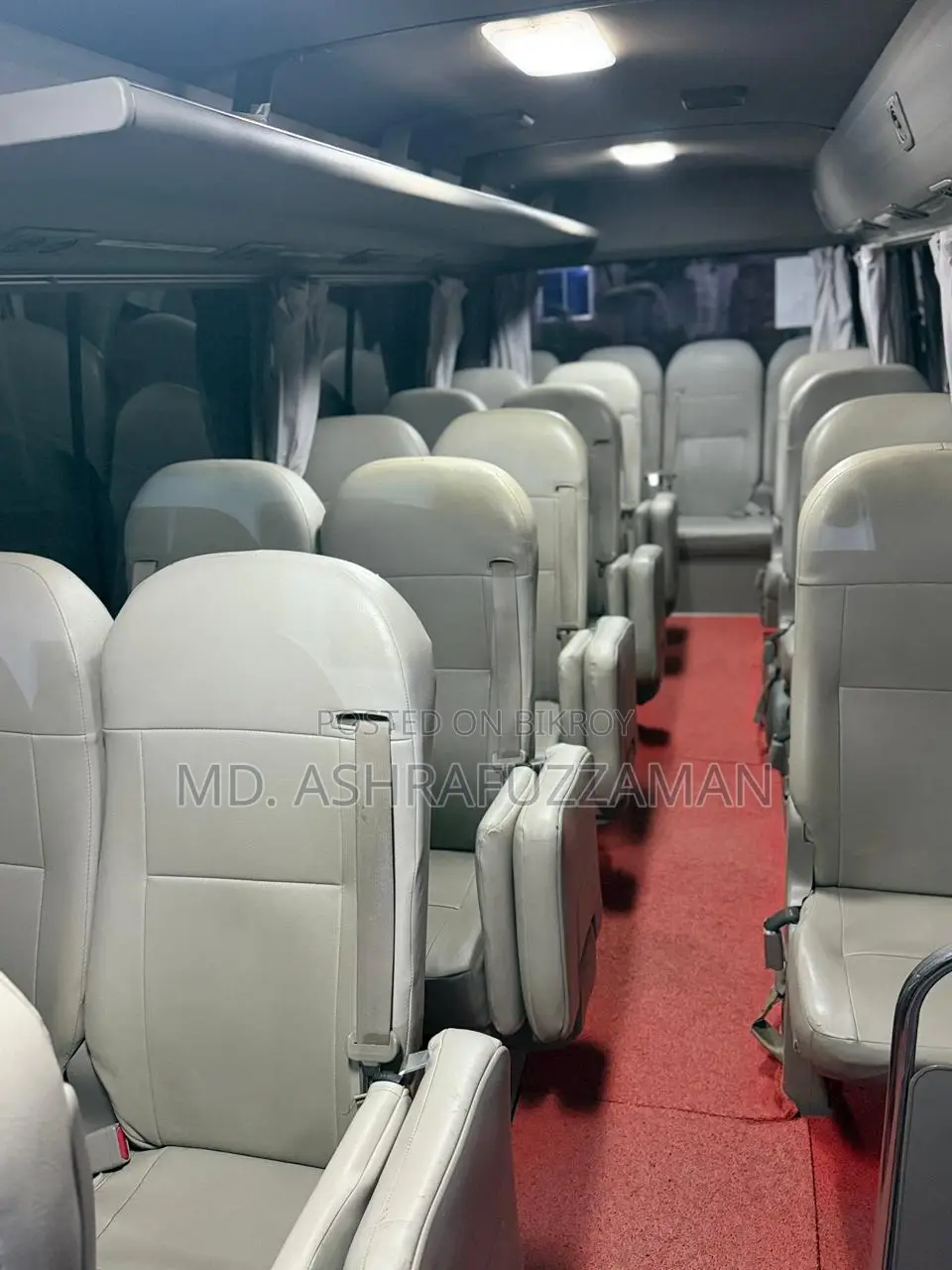 টয়োটা কোস্টার ২০১৬ হোয়াইট