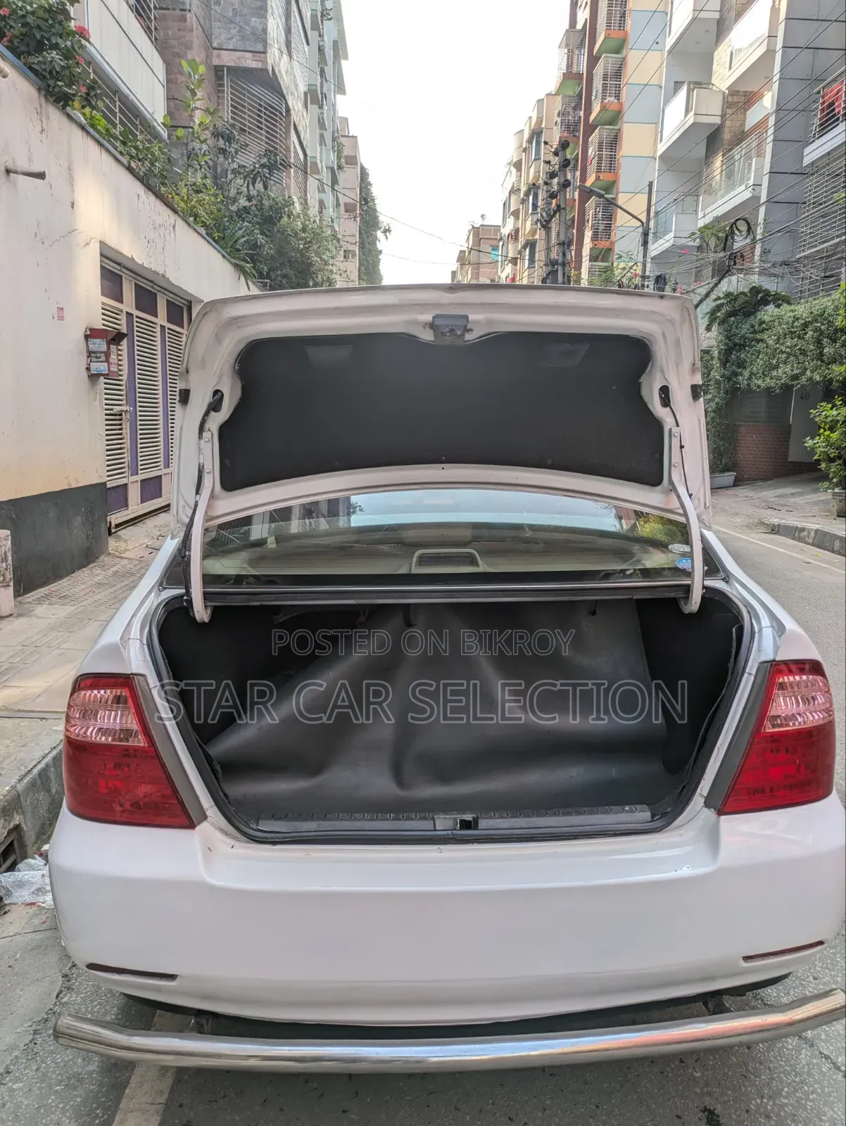 Toyota Corolla 2004 White
