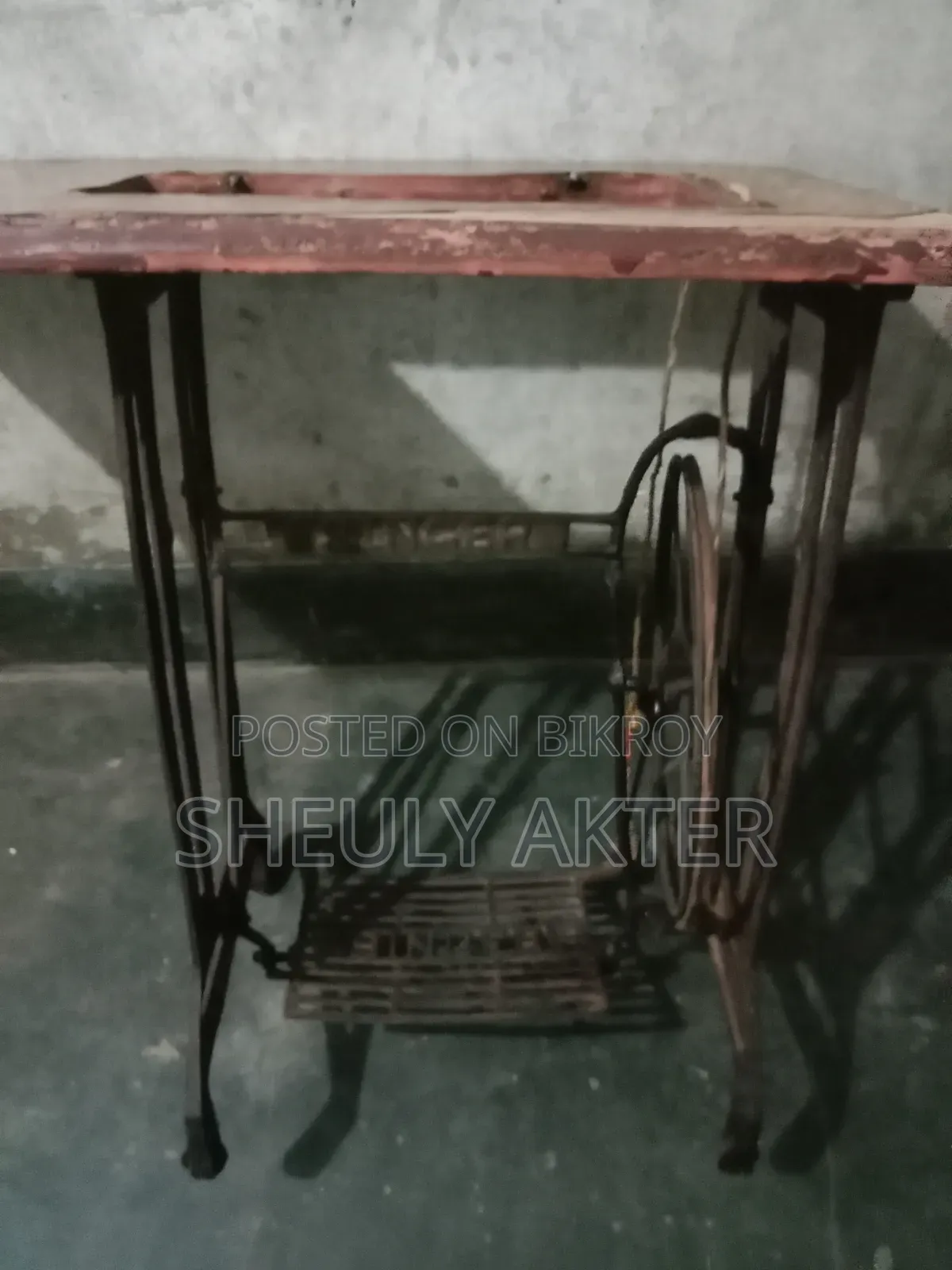Singer Sewing Machine