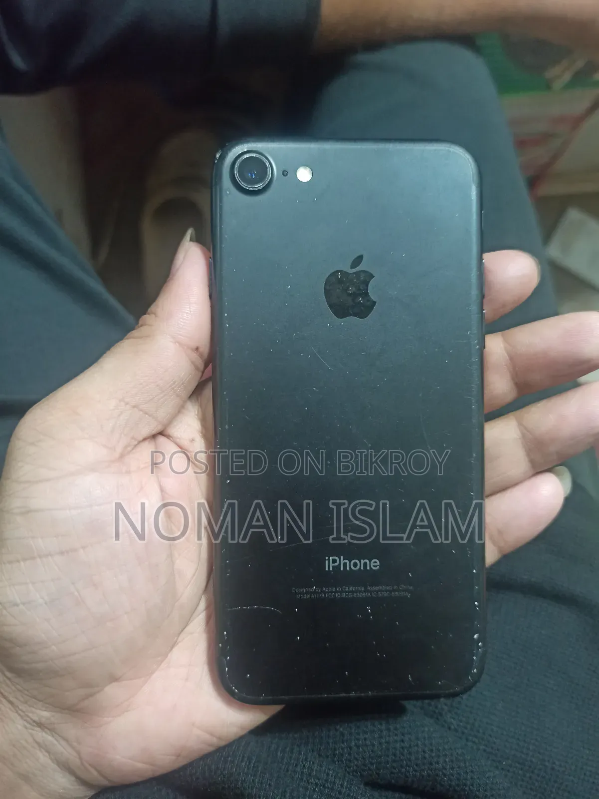 Apple iPhone 7 32 GB Black