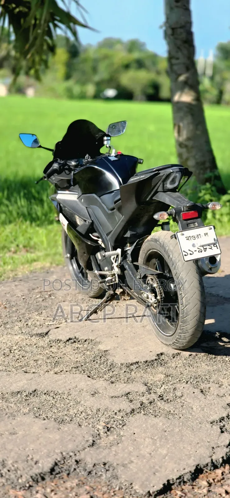 Yamaha R15 V3 2023 Black