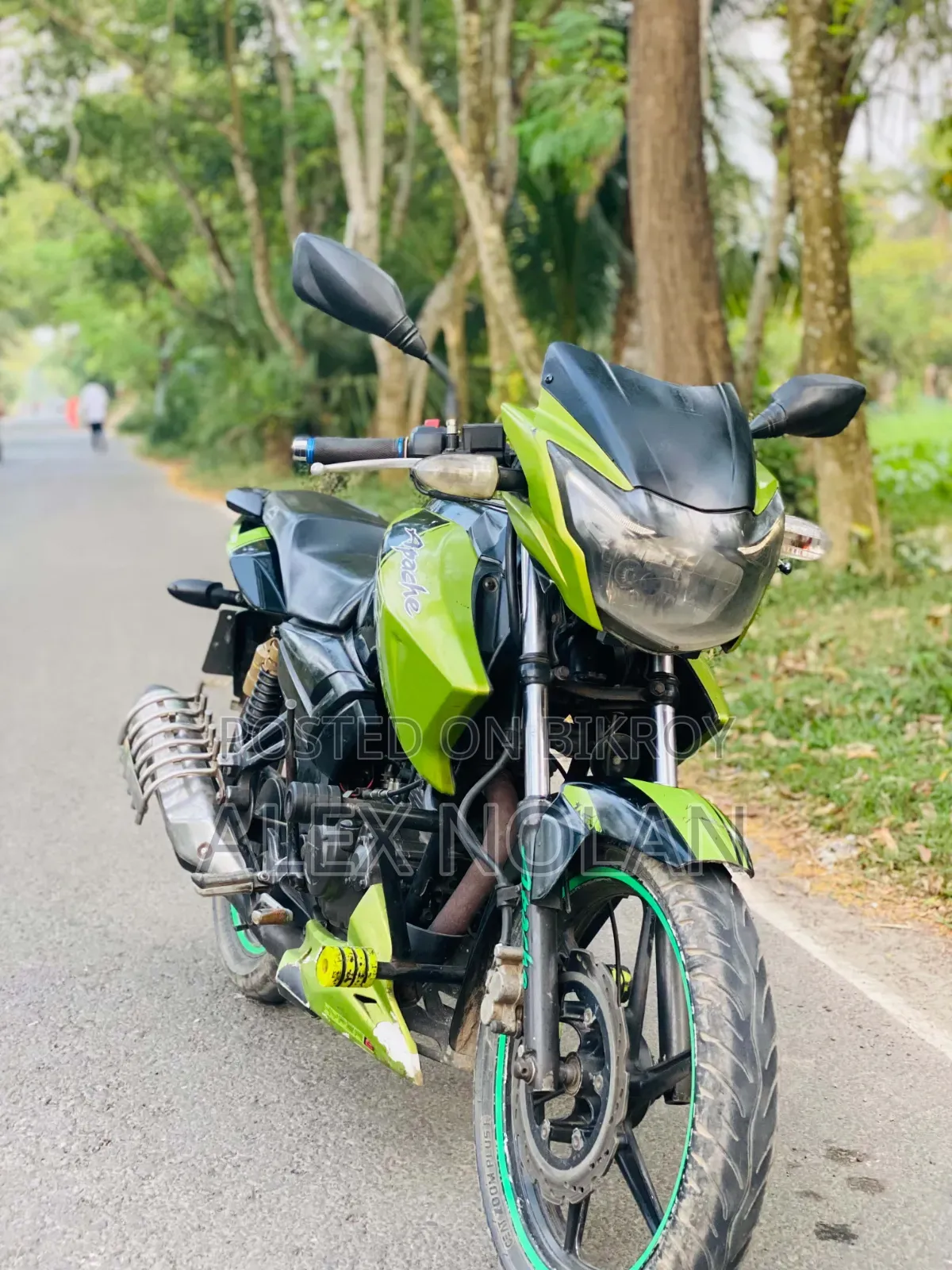 টিভিএস ২০১৫ সবুজ