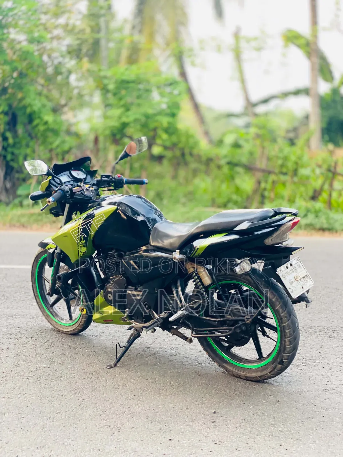 টিভিএস ২০১৫ সবুজ