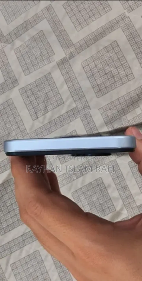 আইটেল এস২৩ ১২৮ জিবি হোয়াইট