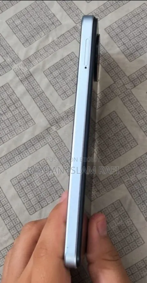 আইটেল এস২৩ ১২৮ জিবি হোয়াইট