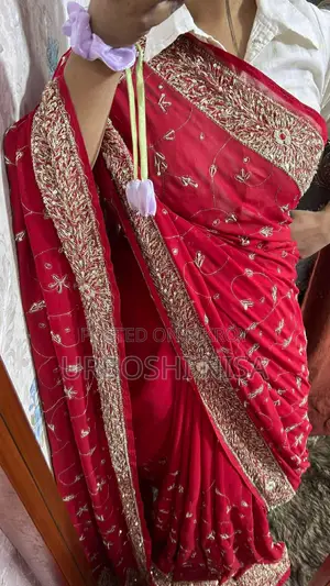 পার্টি শাড়ি বিক্রয়ের জন্য