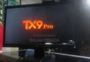 ২২ মনিটর নিচে দাগ আছে