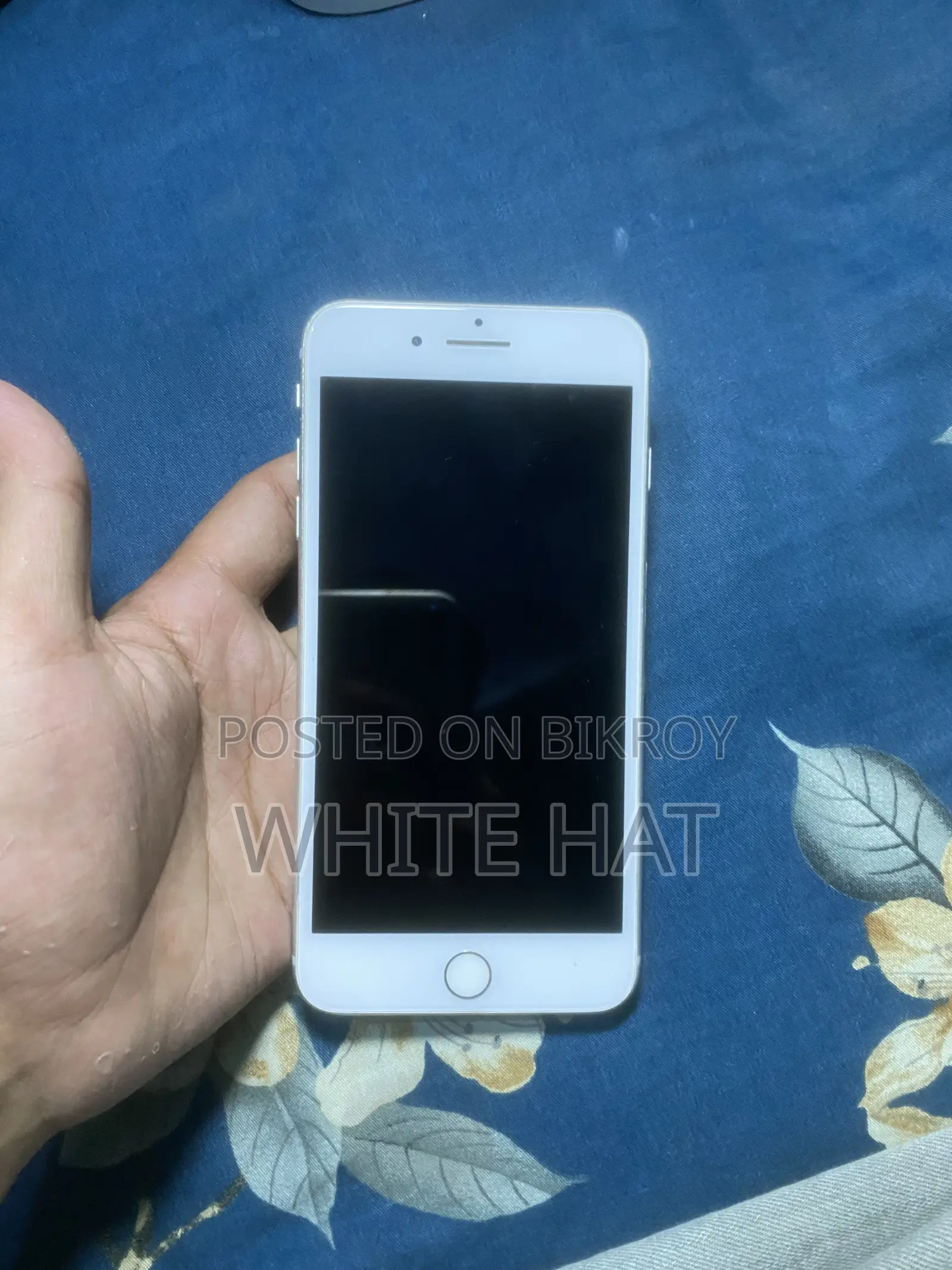 অ্যাপল আইফোন ৮ প্লাস ৬৪ জিবি হোয়াইট