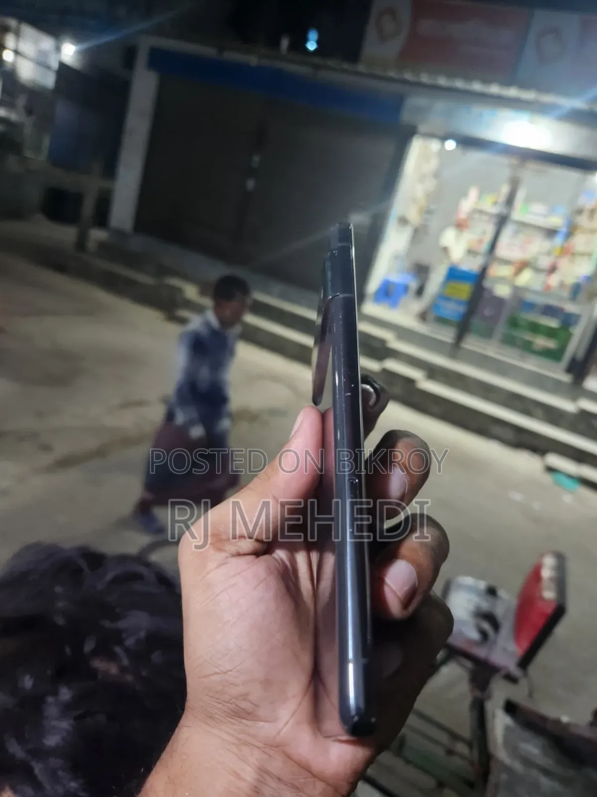 গুগল পিক্সেল ৭ প্রো ১২৮ জিবি ব্ল্যাক