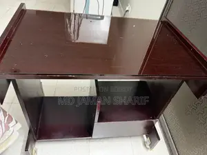 কাঠের মোবাইল কম্পিউটার টেবিল বা ইউটিলিটি ডেস্ক