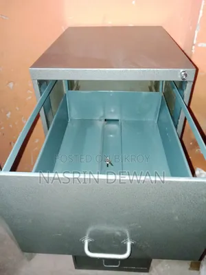 একটি ফাইল কেবিনেট বিক্রি হবে