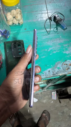 Infinix Hot 50 Pro+ 4G 256 GB Purple