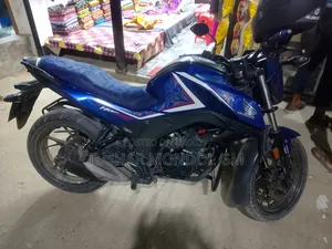 Honda Hornet 2017 Blue