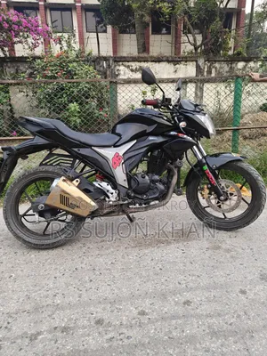 সুজুকি জিক্সার ২০২২ ব্ল্যাক