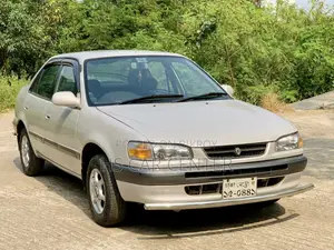 টয়োটা করোল্লা সেডান ১৯৯৬ বেইজ