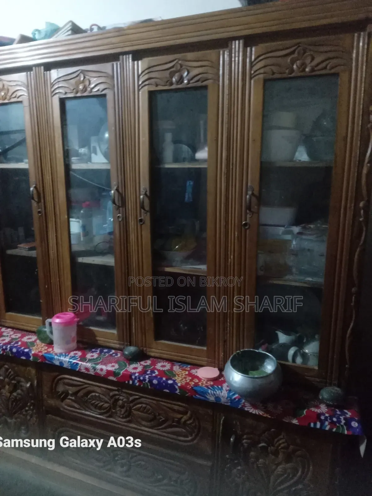 পুরাতন কাঠের আলমারি বিক্রয়