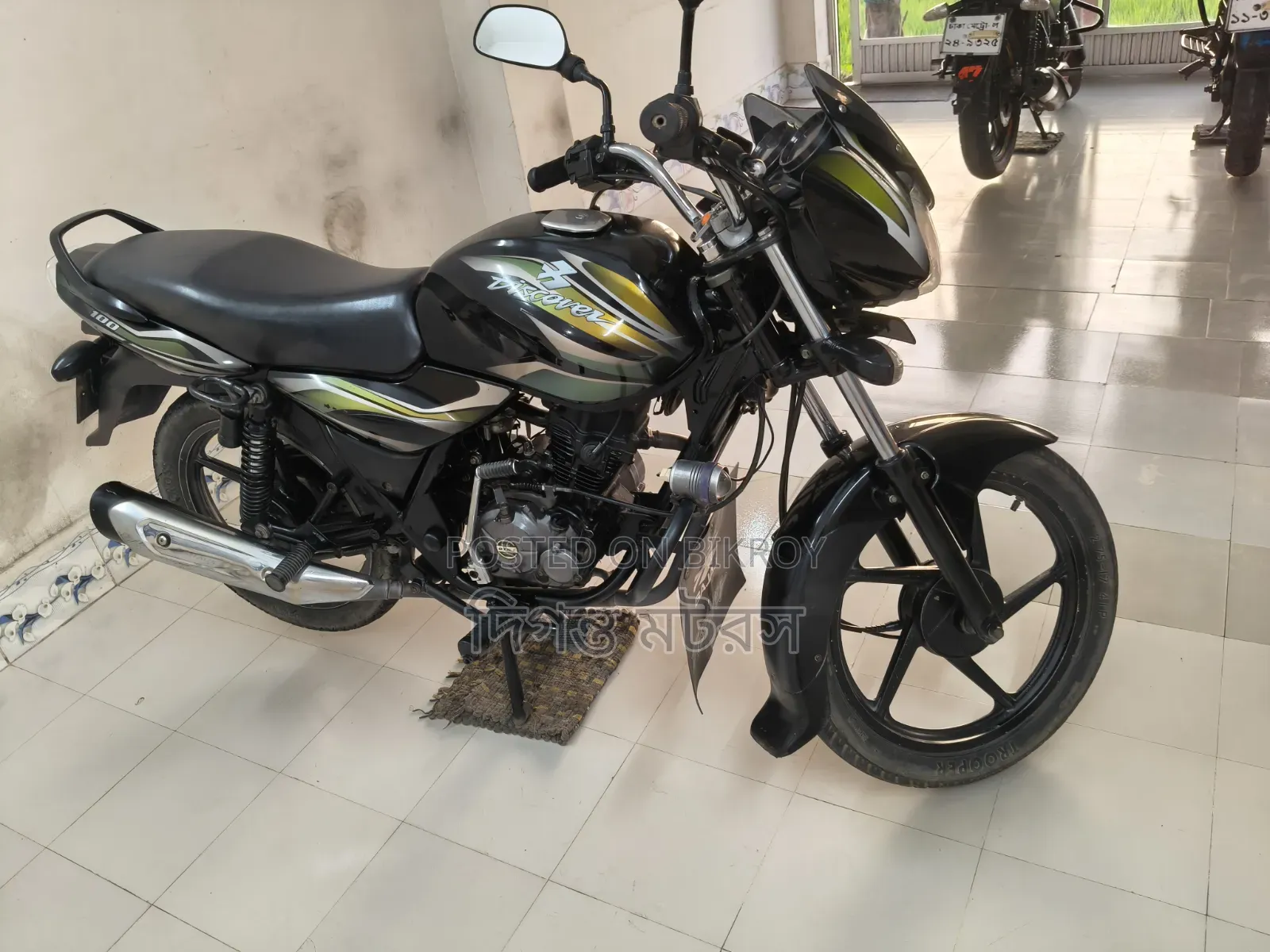 Bajaj Discover 100 2016 Black