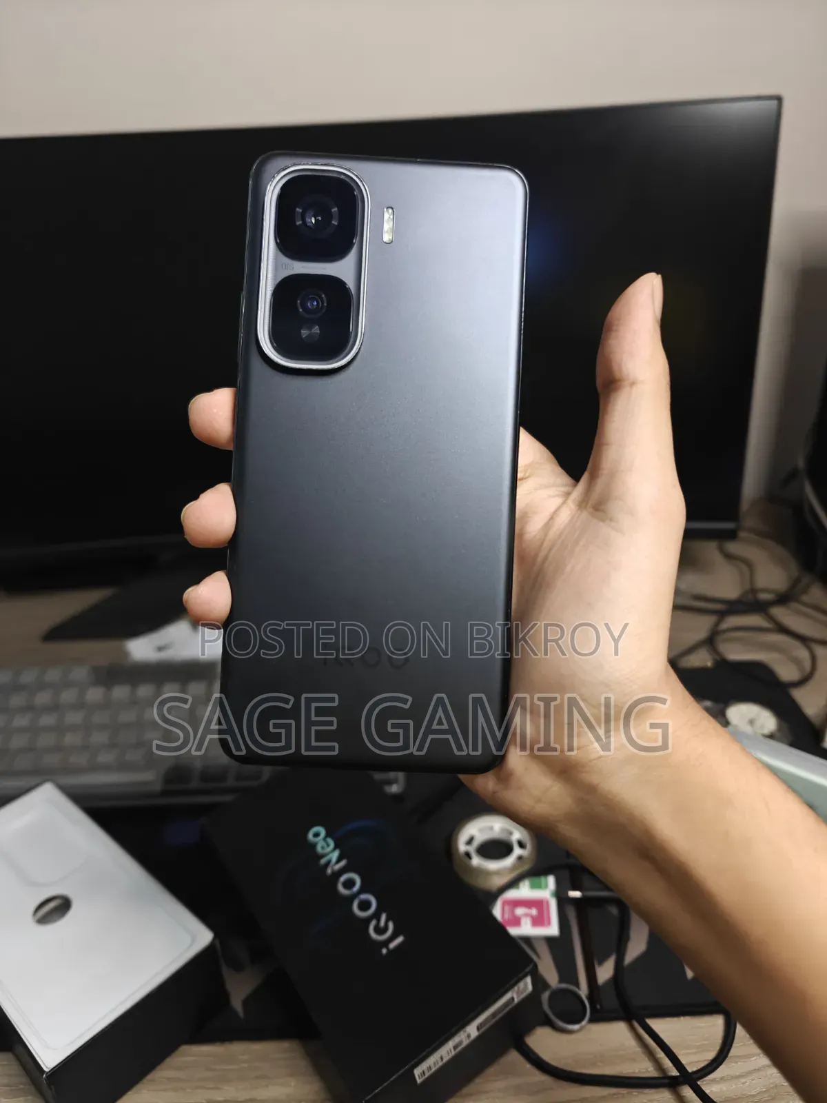 iQOO 256 GB Black