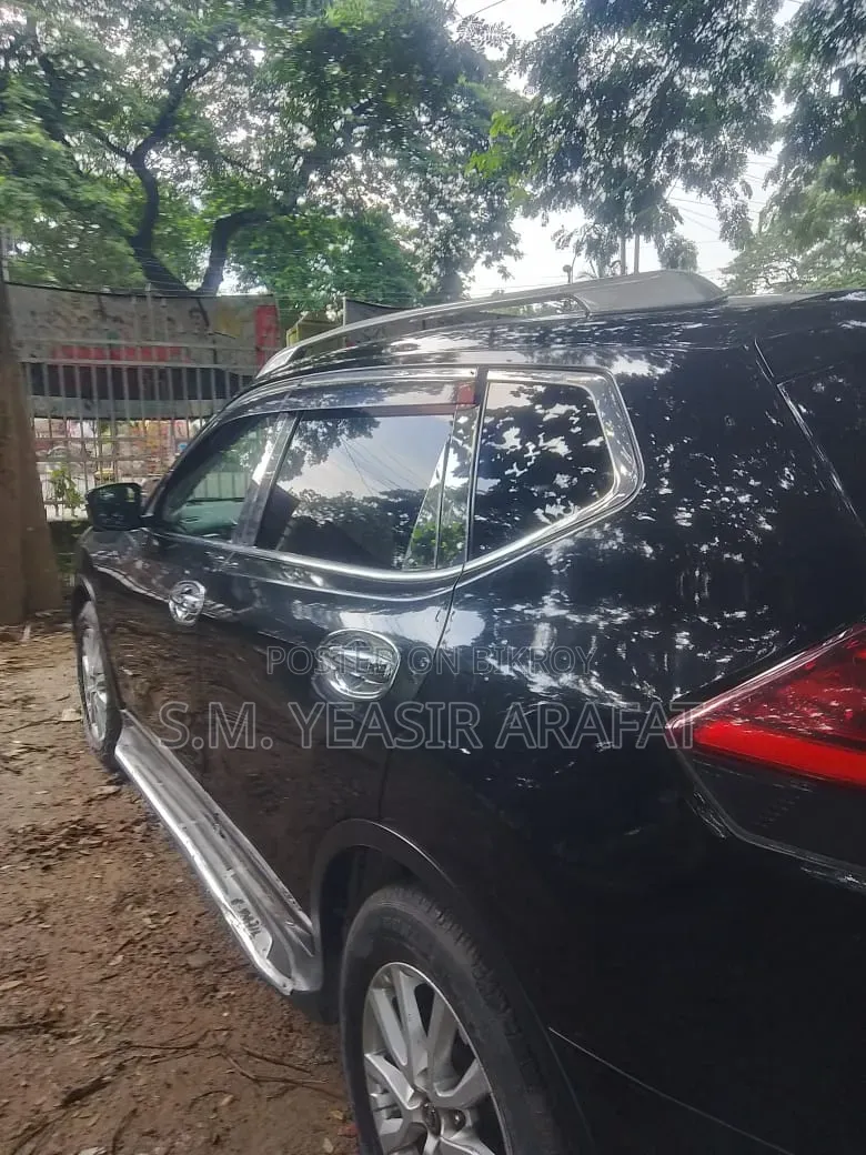 নতুন নিসান এক্স-ট্রেইল ২০১৫ ব্ল্যাক
