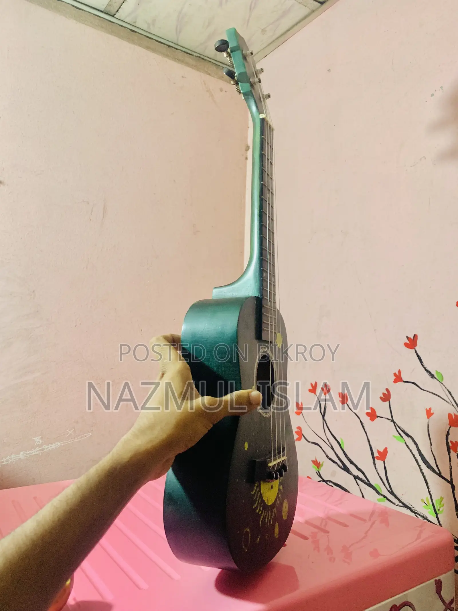 ইউকুলেলে বিক্রি