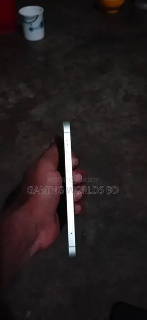 Apple iPhone 12 64 GB