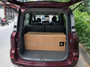 Toyota Sienta 1.5 Front-Wheel Drive 2012 Maroon
