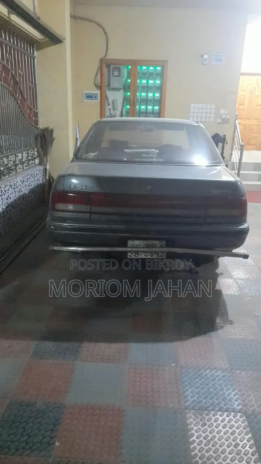 টয়োটা করোনা ১৯৯২ গ্রে