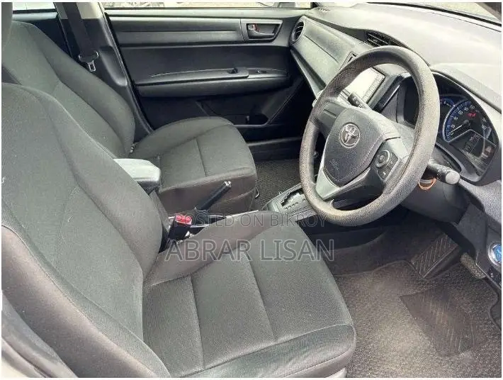 Toyota Axio 2021 White