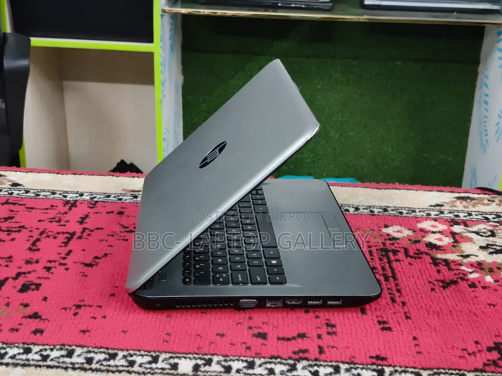 HP Laptop 8GB AMD SSD 128GB