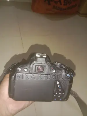 ক্যানন ৭০০ডি