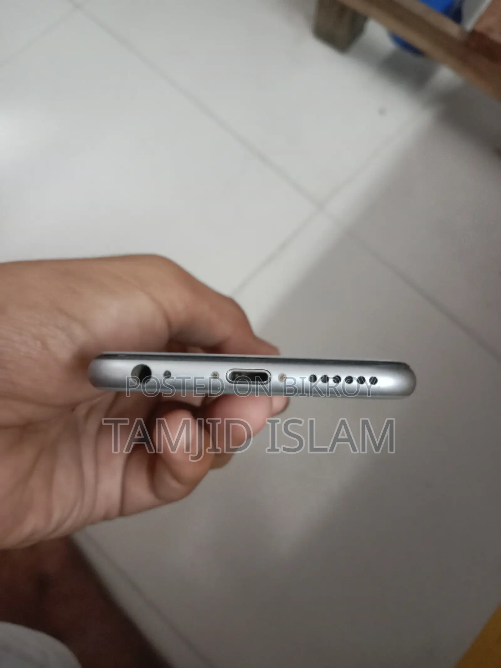 অ্যাপল আইফোন ৬এস ১৬ জিবি হোয়াইট