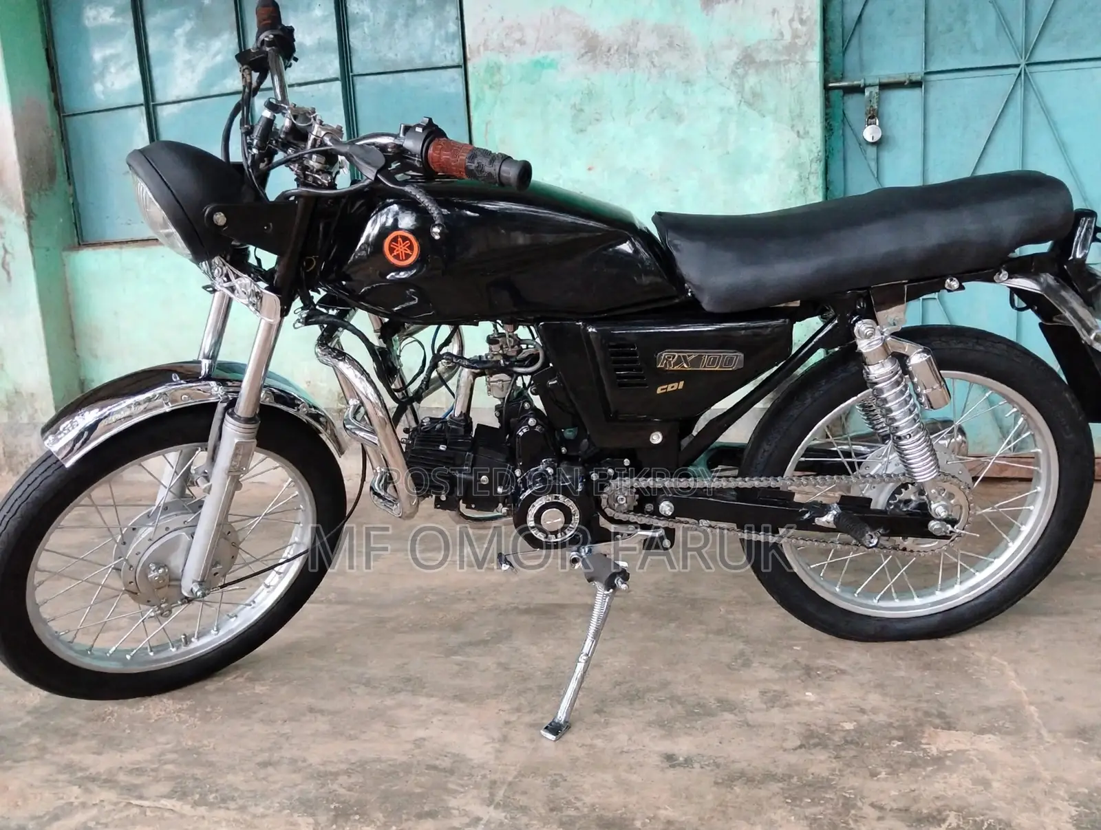 মোটরসাইকেল ২০০২ কালো