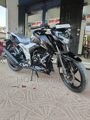 TVS Apache RTR 160 4V 2024 Black