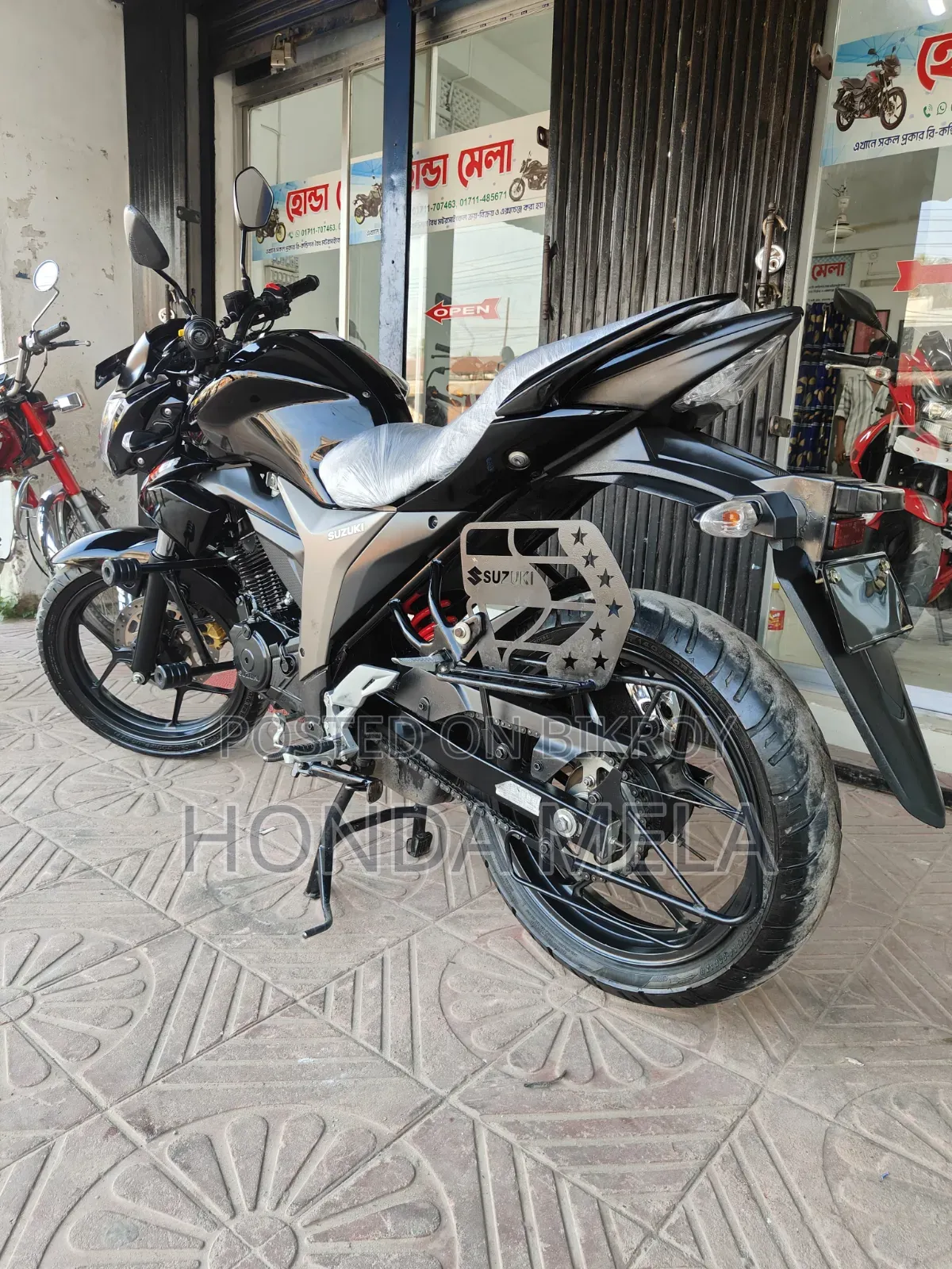 Suzuki Gixxer 2024 Black