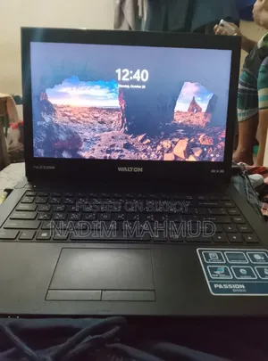 Laptop 8GB Intel Core i5 SSD 128GB